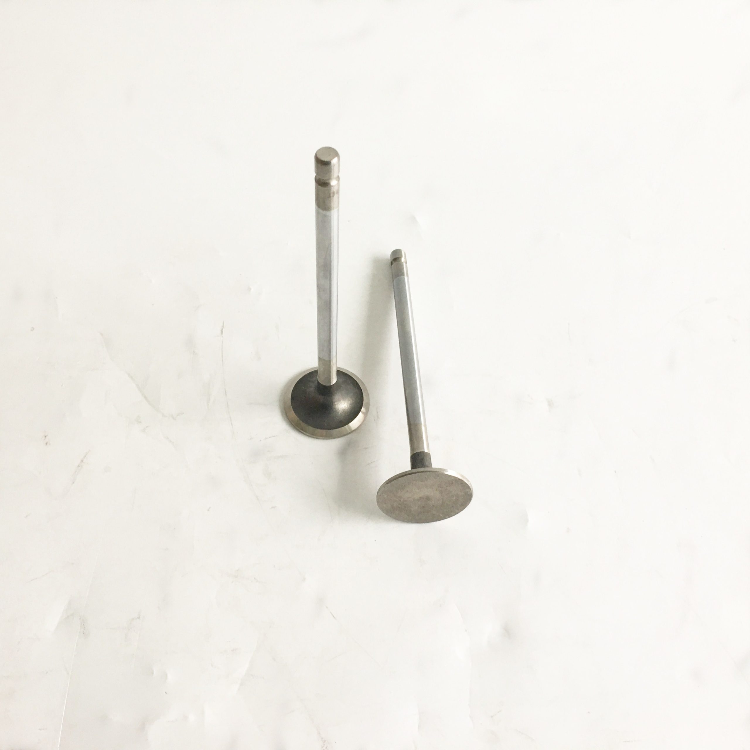 Cummins Isde Isbe 6BTA 5.9 Isb Intake and Exhaust Valve 3940735 3802924 3802967 3940734 Diesel Engine Intake Valve 5.9L, 6.7L Engines - Image 3